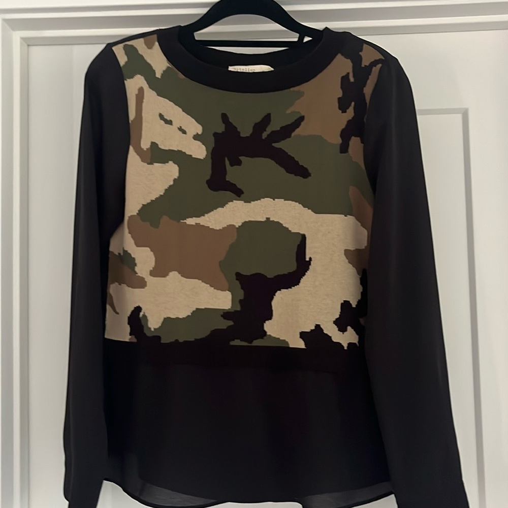 Nicole Miller Top 🖤💚 perfect condition